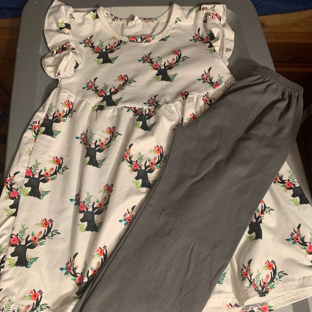 Girls two piece outfit size 6-7T